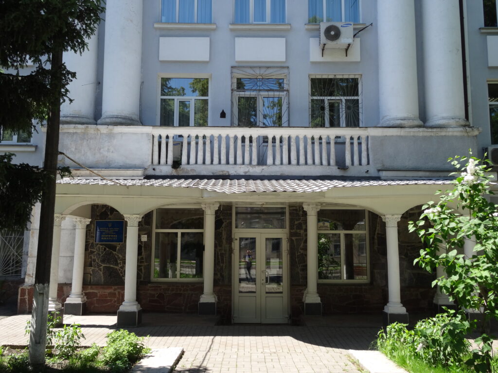 Навчальний корпус по вул. Освіти, 6